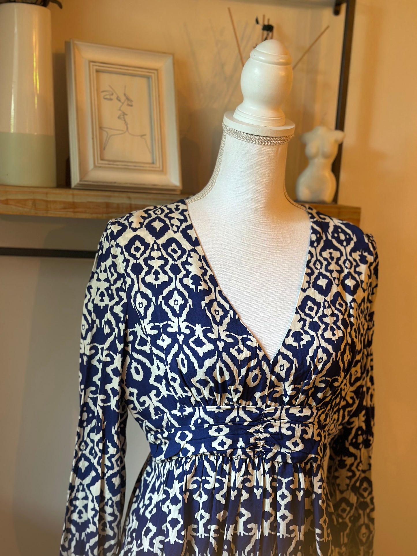 Robe courte imprimé bohème bleu blanc neuves T.36/38