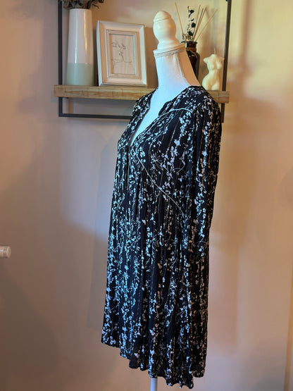 Robe Frezza coupe fluide fleurie noire et blanche T.38/2