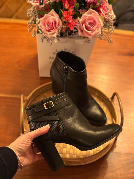 Bottines cuir noires P.38
