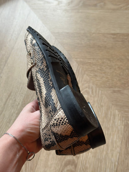 Mocassins imprimé python P.36