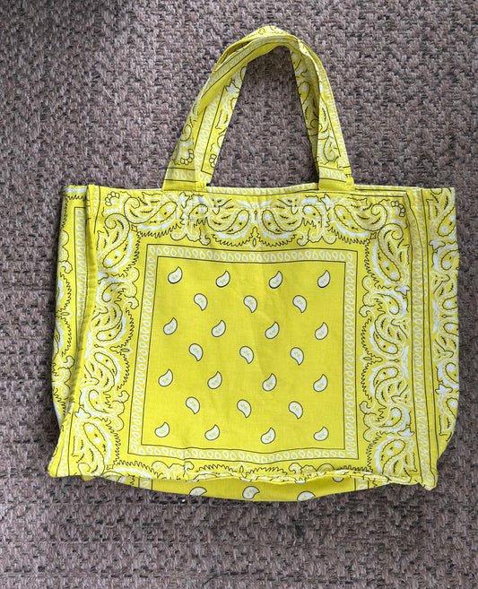 Sac cabas bandana jaune en coton matelassé Made in France 
 ￼