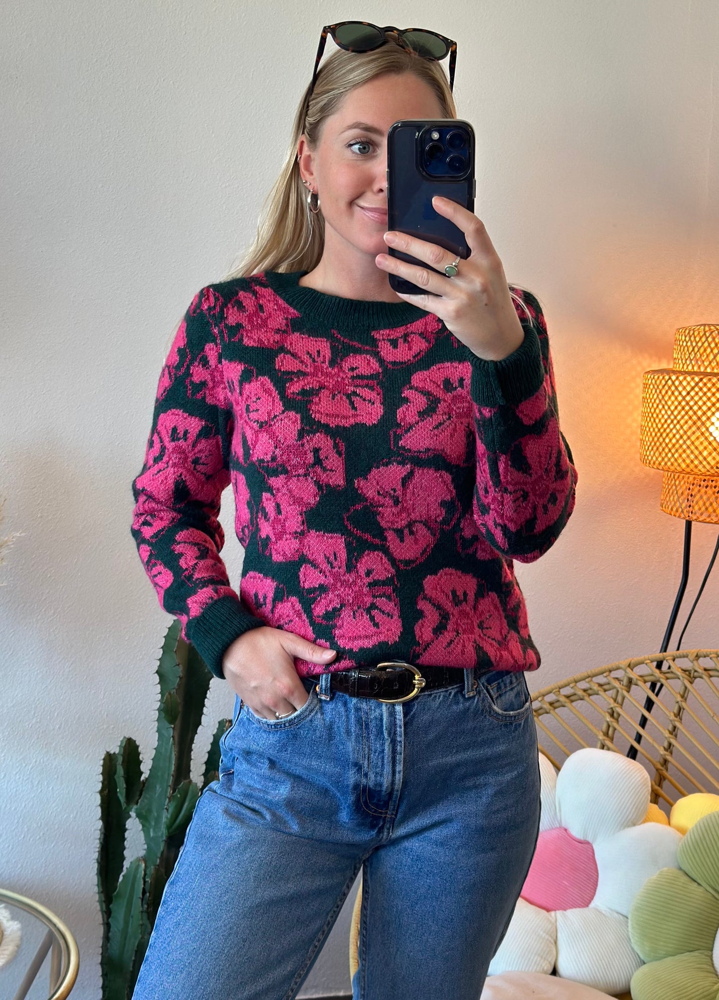 Pull en maille « Puebla » vert sapin à motif fleuri rose, T.34