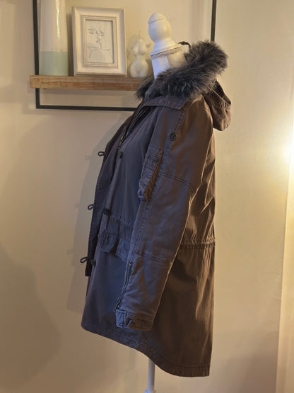 Parka chaude doublée fausse fourrure T.38