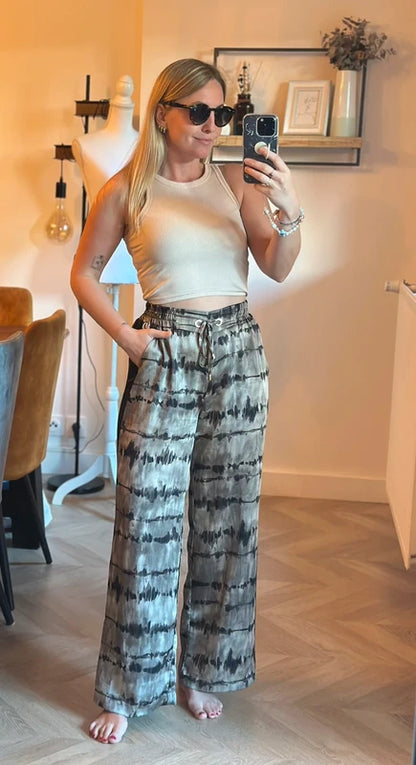 Pantalon fluide à jambes larges tie and dye T.36