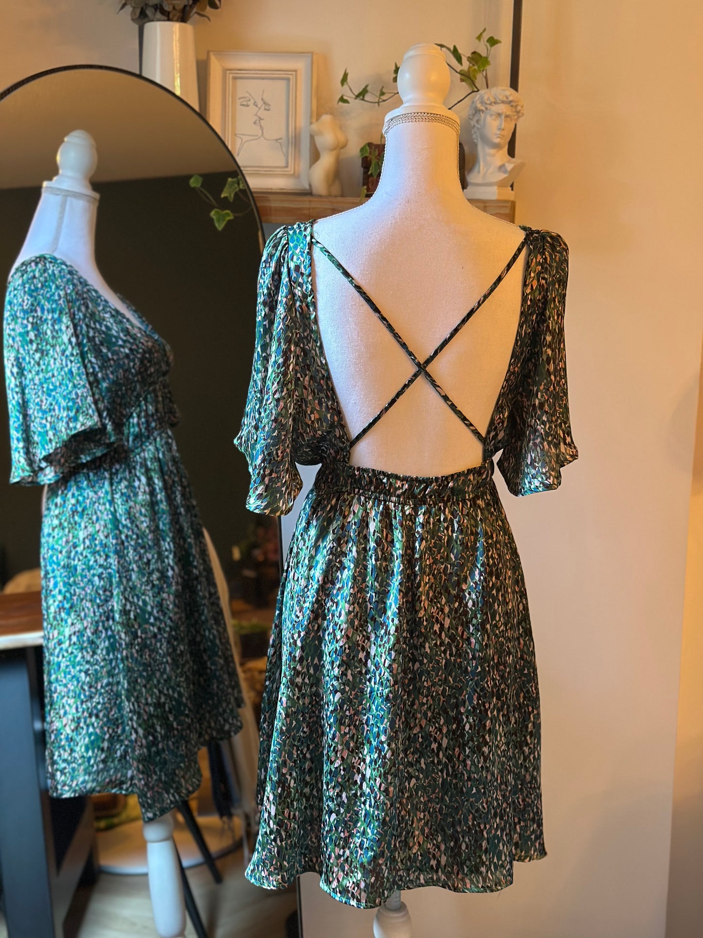 Robe verte à motifs dos nu T.36/38