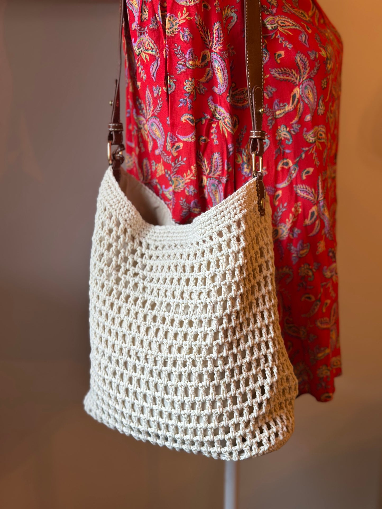 Sac bandoulière tressé crème et marron – Neuf