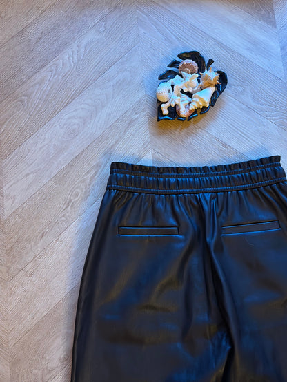 Pantalon jogger uni effet cuir T.38