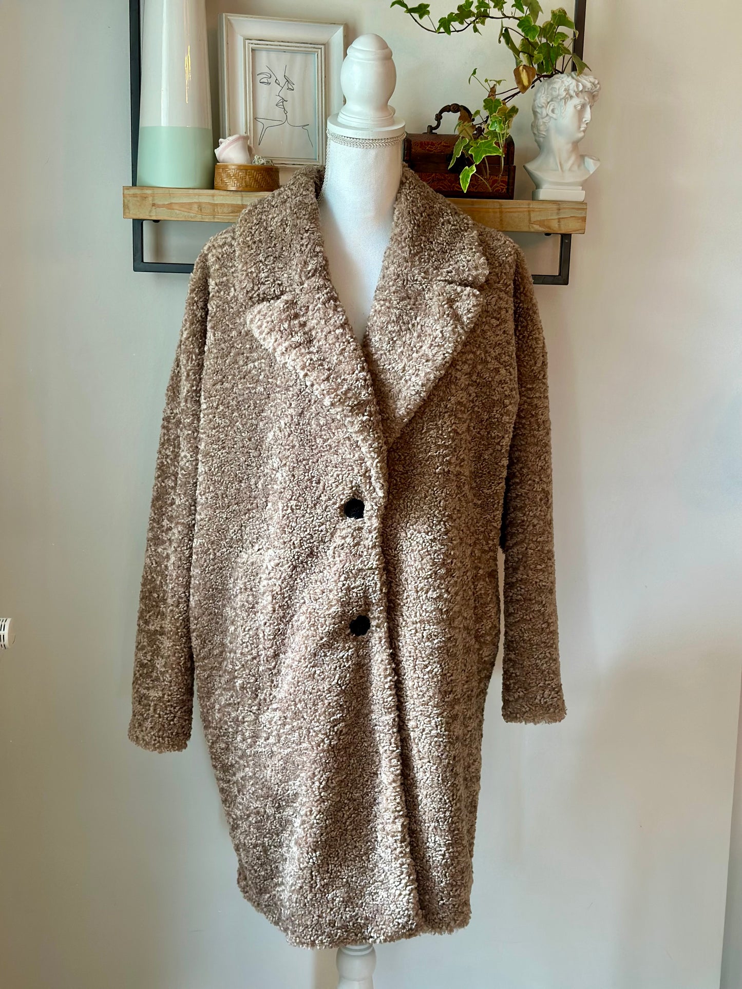 Manteau beige foncé noir mi-long T.34 oversize