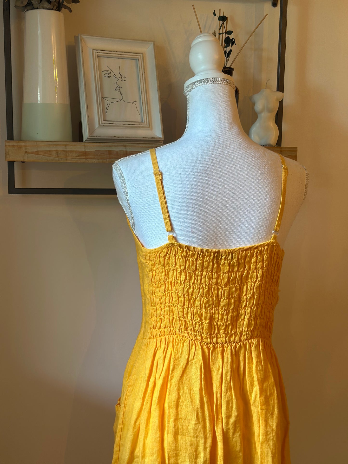 Robe midi jaune en lin boutons – T.38/40