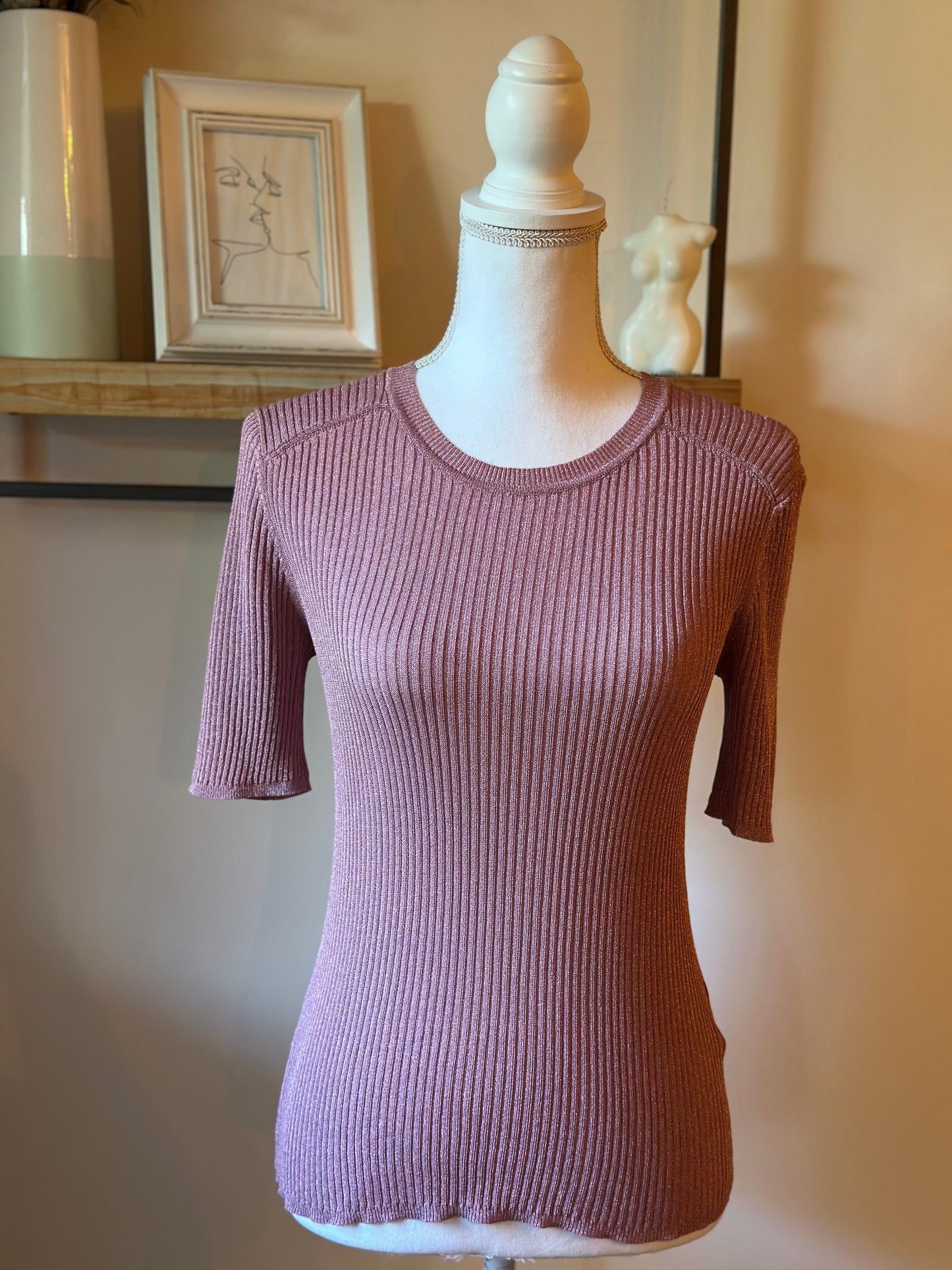 Pull manches courtes maille côtelée parme viscose T.40