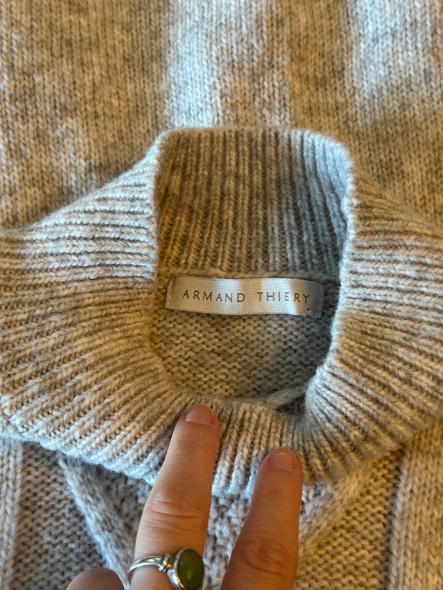Pull torsadé col montant gris T.36