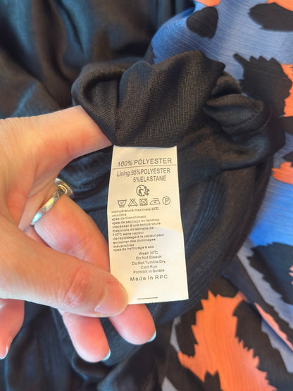 Robe imprimé léopard bleu et corail T.36/38