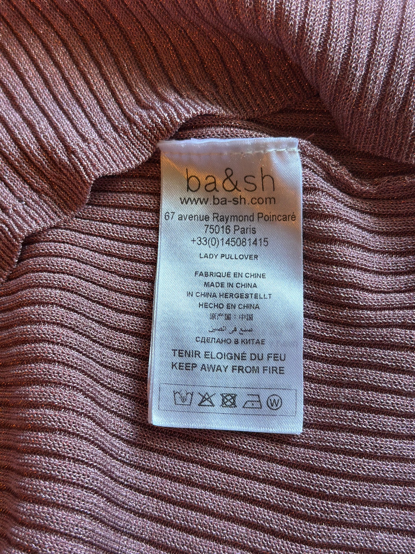 Pull manches courtes maille côtelée parme viscose T.40