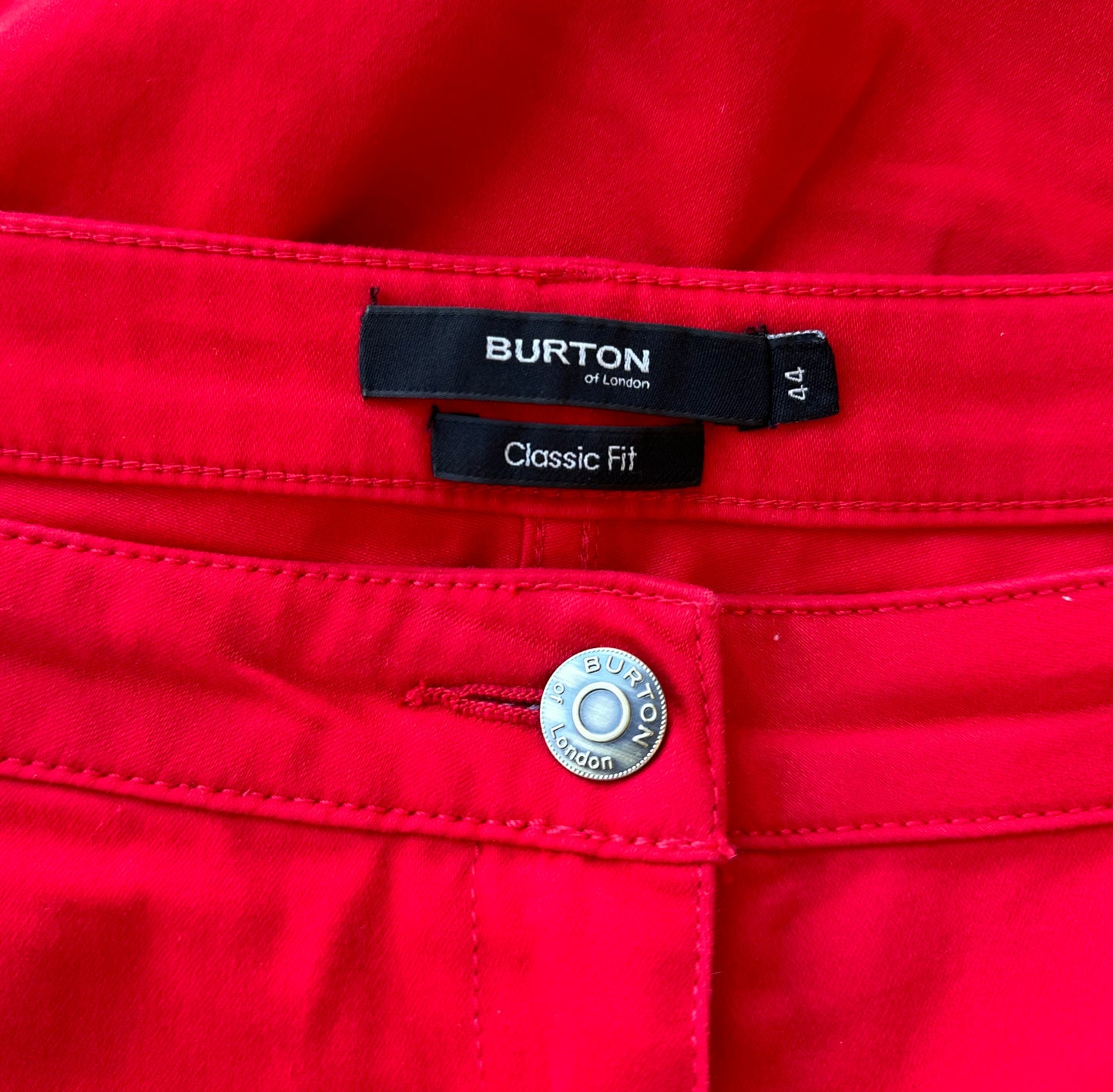 Pantalon jean rouge coupe Classic fit T.44