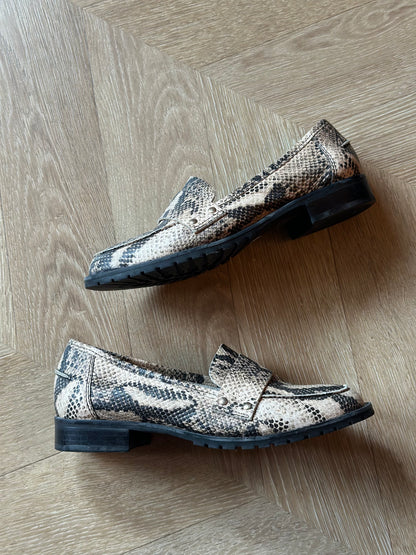 Mocassins imprimé python P.36