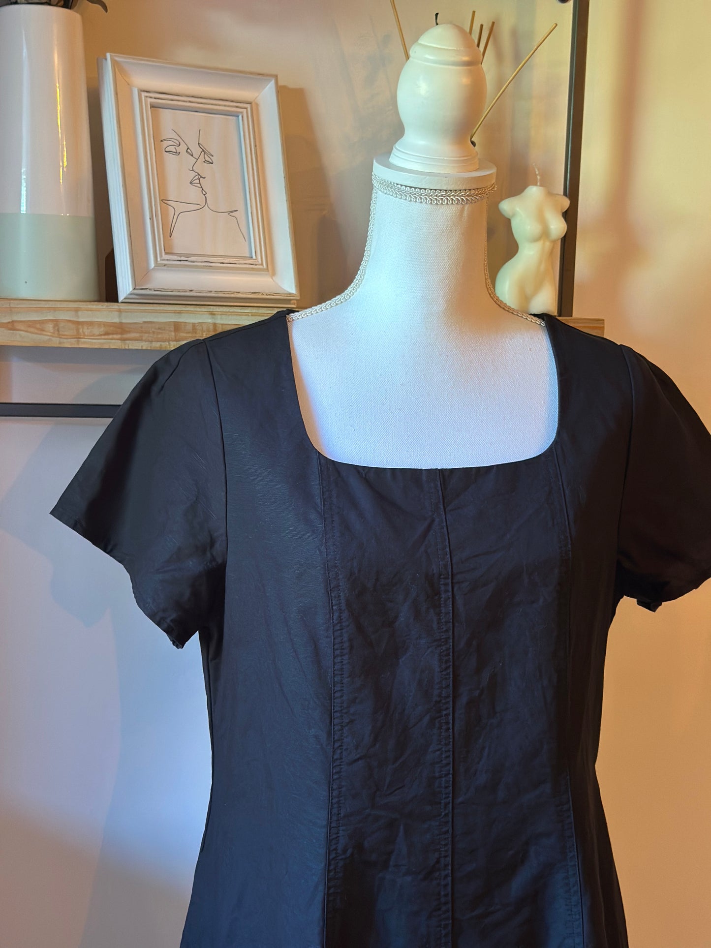 Robe en lin noir T.40
