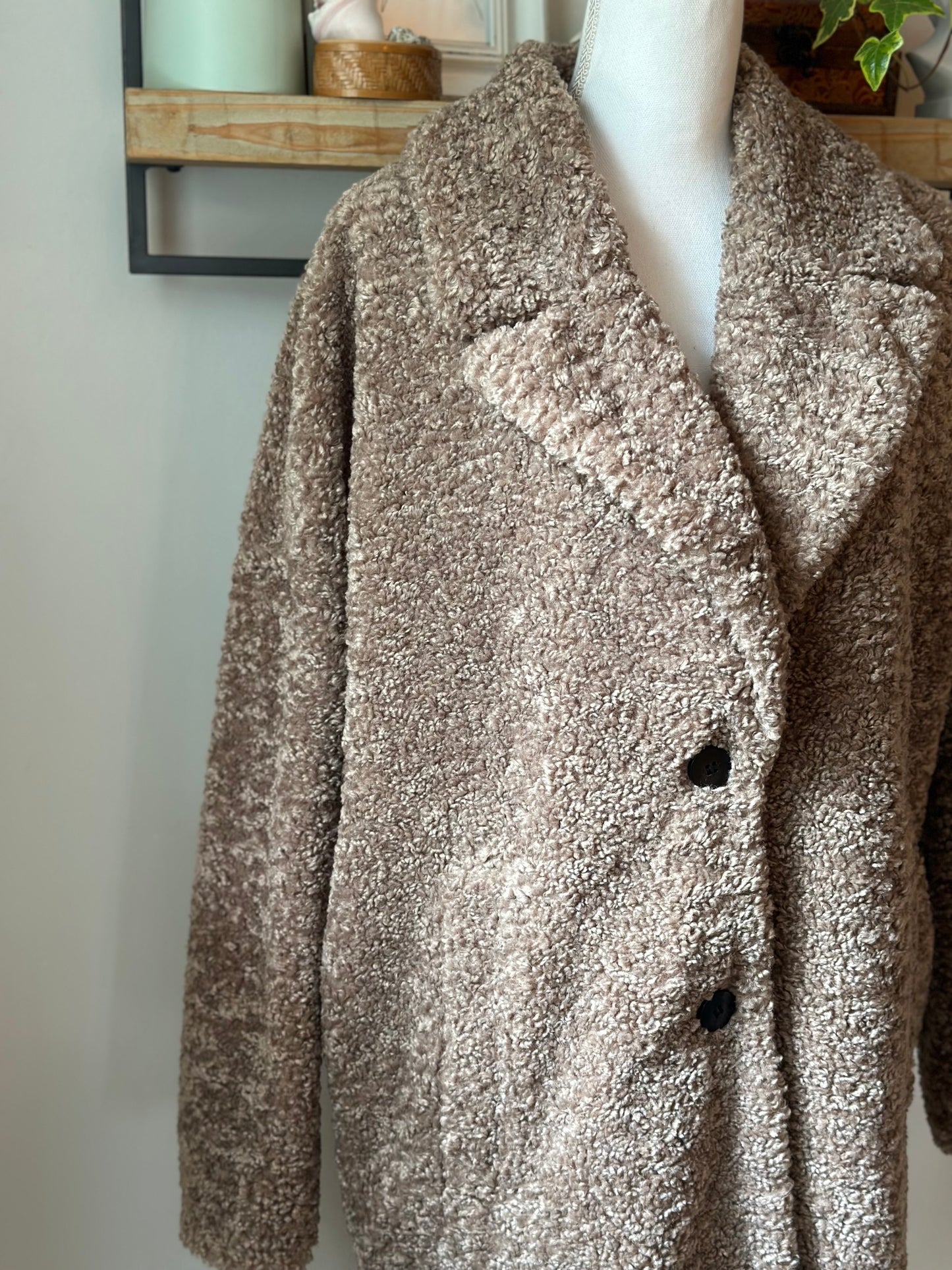 Manteau beige foncé noir mi-long T.34 oversize