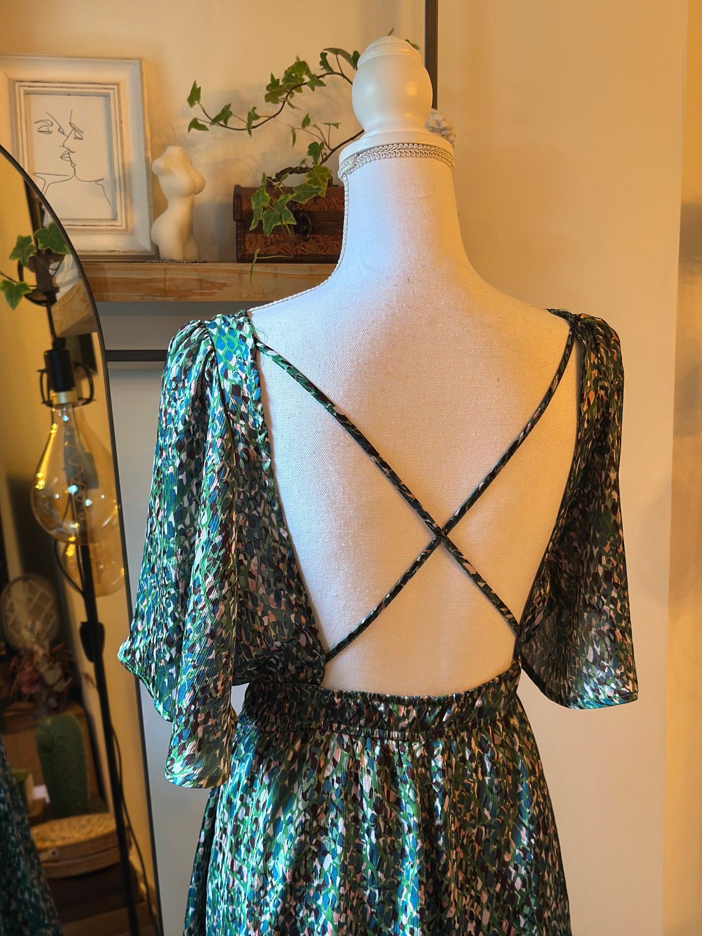 Robe verte à motifs dos nu T.36/38