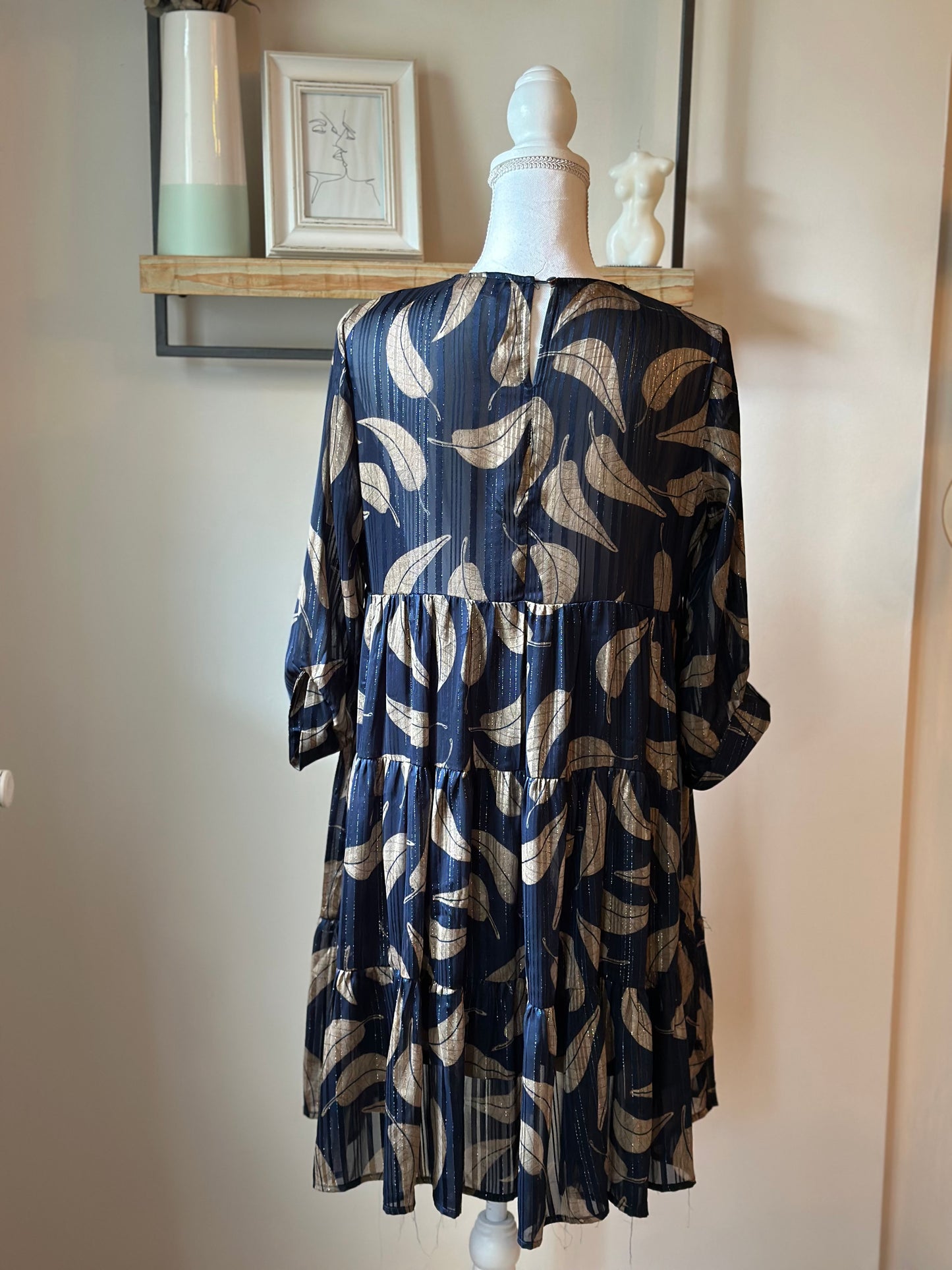 Robe courte fluide imprimé feuilles T.36
