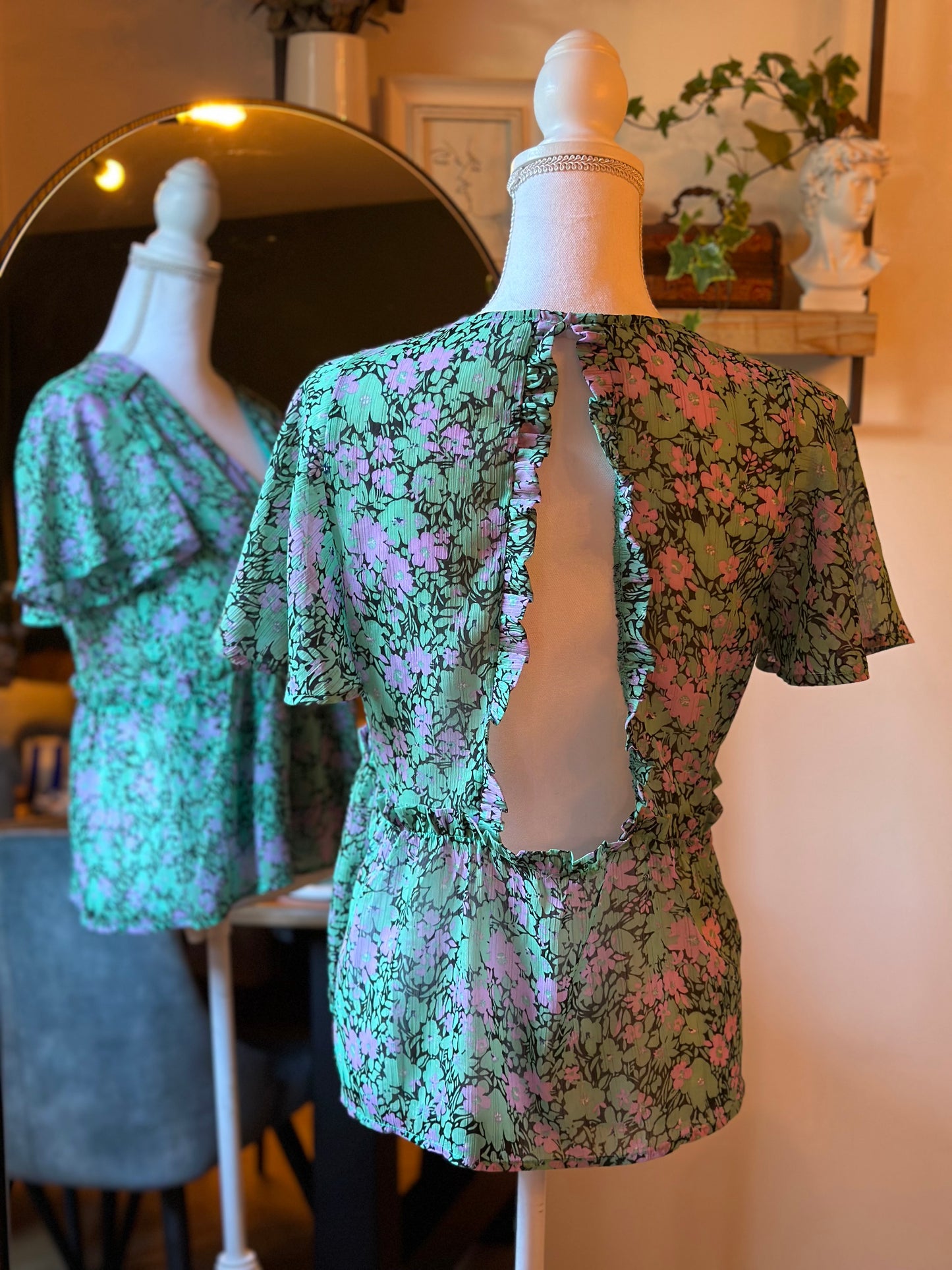 Blouse fleurie dos ouvert T.36