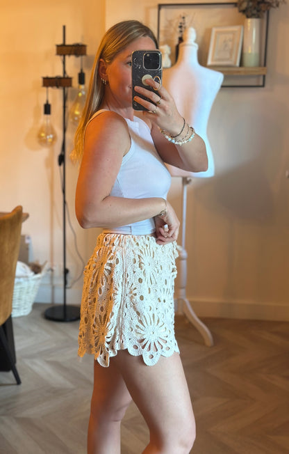 Short crochet écru dentelle T.36