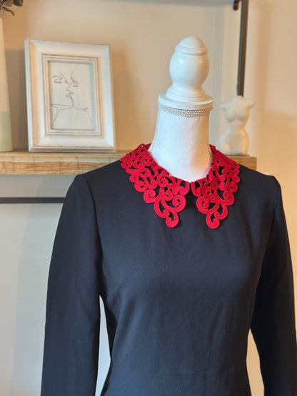 Robe noire col Claudine dentelle T.36
