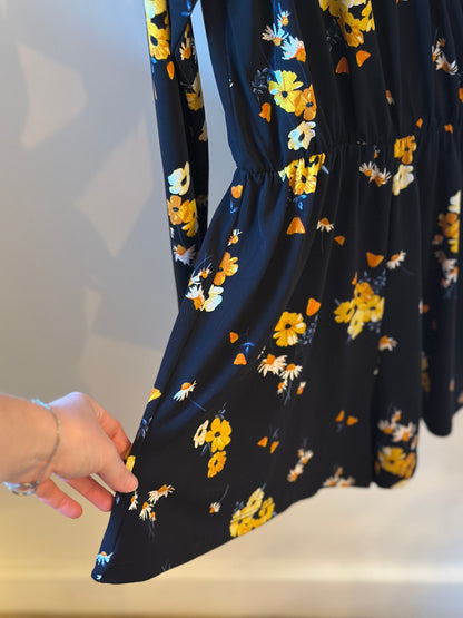 Combishort fleuri noir jaune T.38