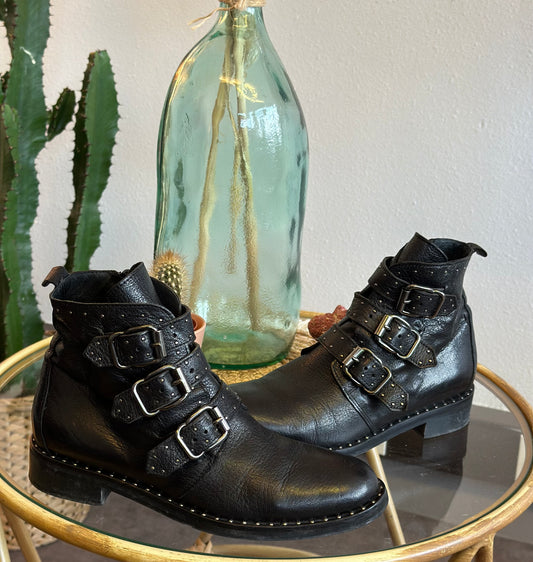 Bottines en cuir modèle Franilla T.37