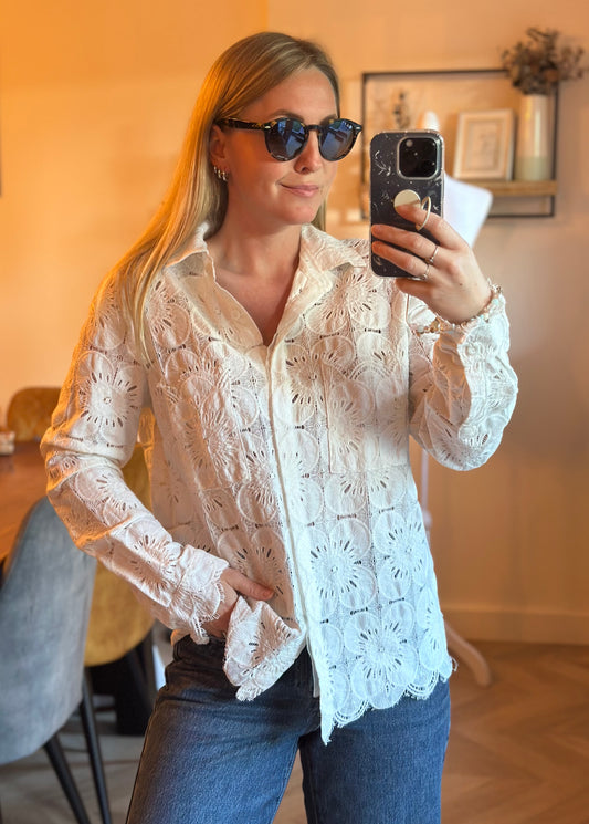 Chemise blanche broderie anglaise T.38