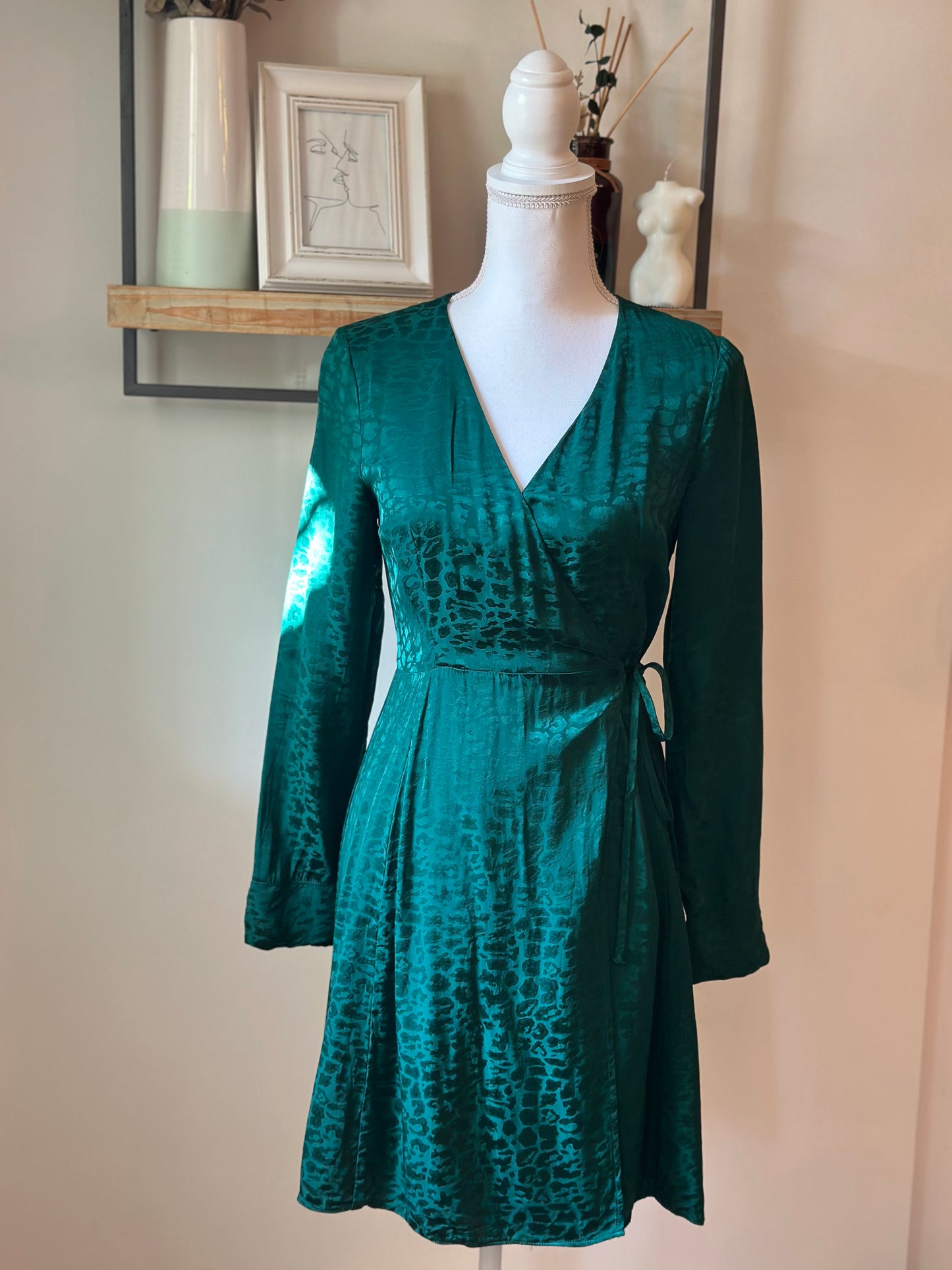 Robe portefeuille satinée jacquard vert émeraude viscose T.36