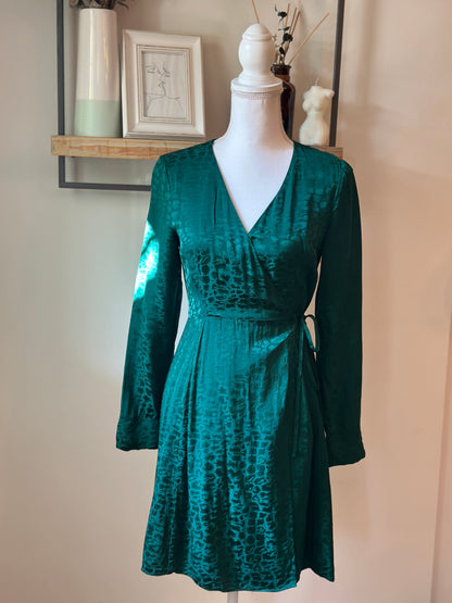 Robe portefeuille satinée jacquard vert émeraude viscose T.36
