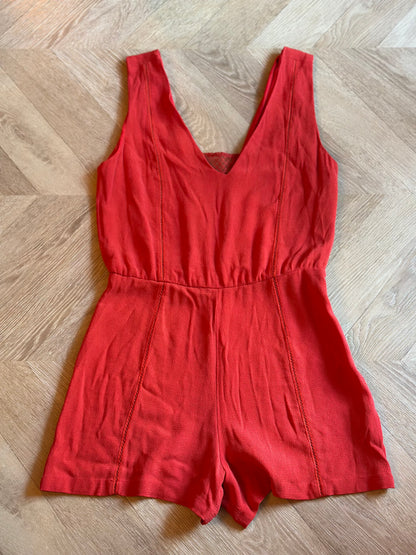 Combishort rouge décolleté dentelle Devas T.38