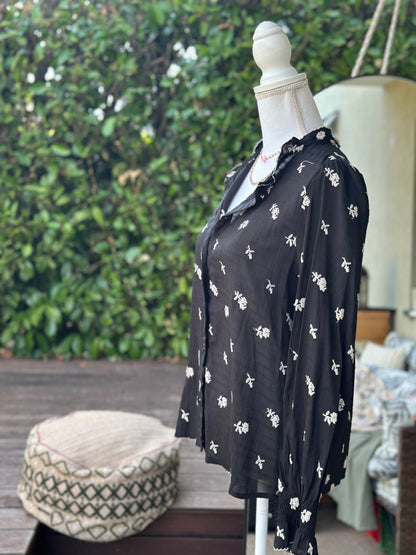 Chemise noire brodée Neuve avec étiquette T.38