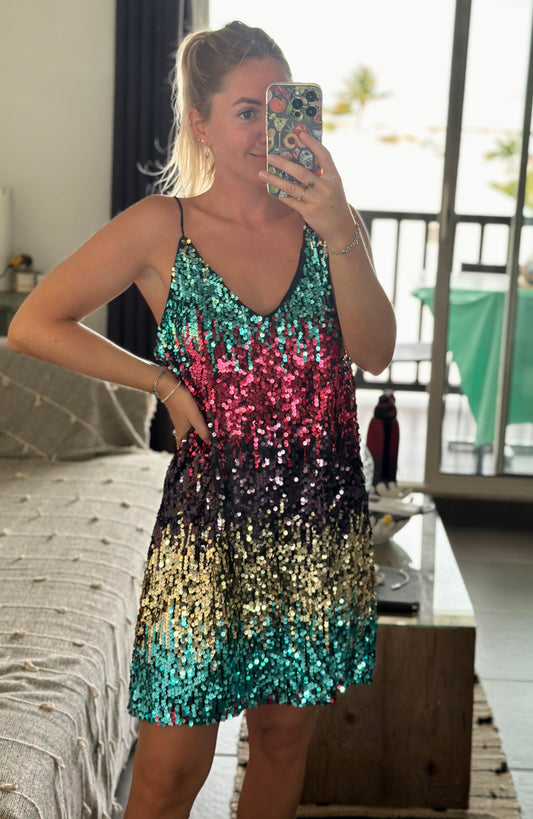 Robe noire à fines bretelles brodée de sequins multicolores T.36/38