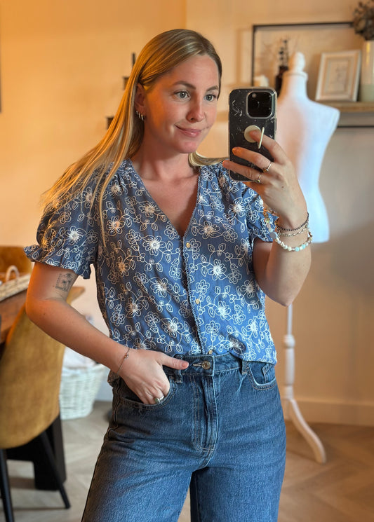 Blouse bleue brodée fleurs coton T.36/38