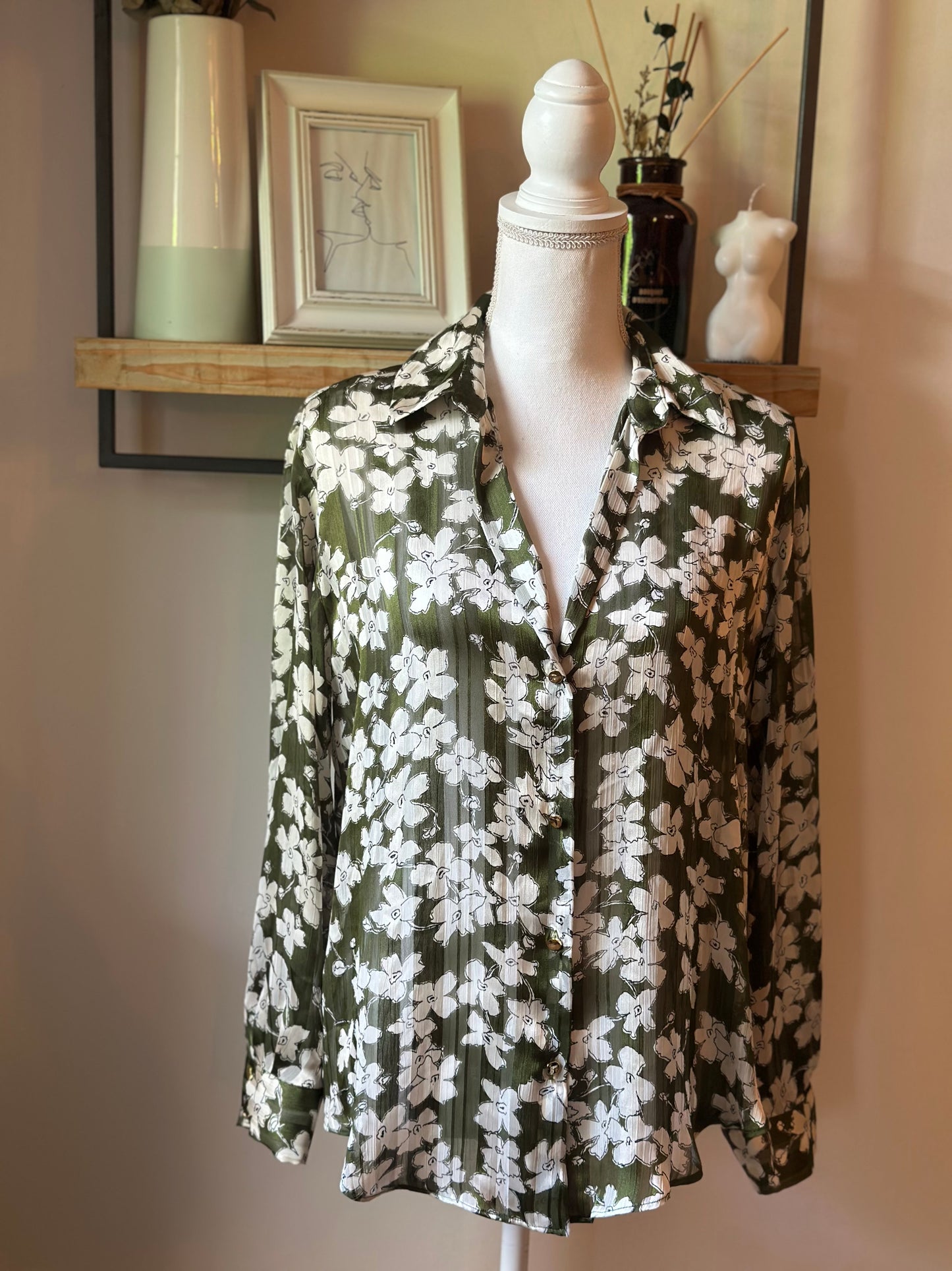 Chemise fleurie kaki & écru T.36