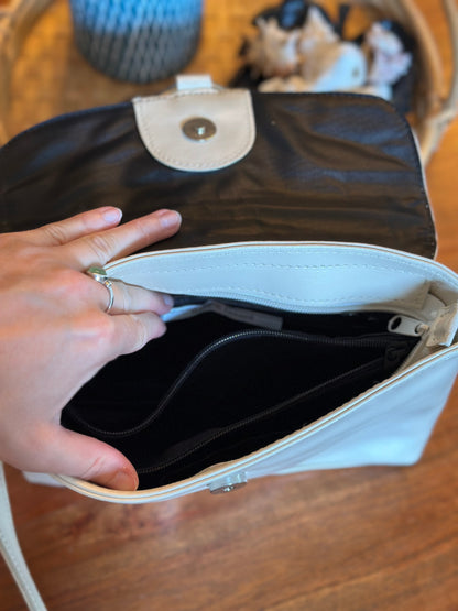 Sac bandoulière en cuir blanc crème cercle argenté – Vintage Made in France