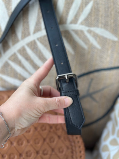 Sac bandoulière cuir artisanal camel gravé fleurs