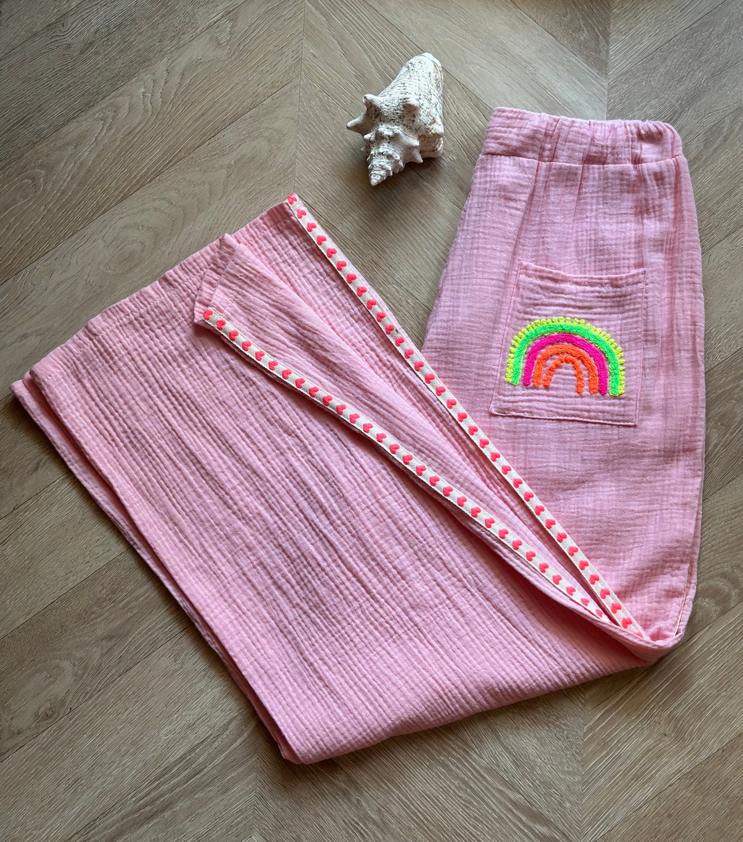 Pantalon rose gaze de coton Made in Italy – Broderie arc-en-ciel T.U 36 à 44