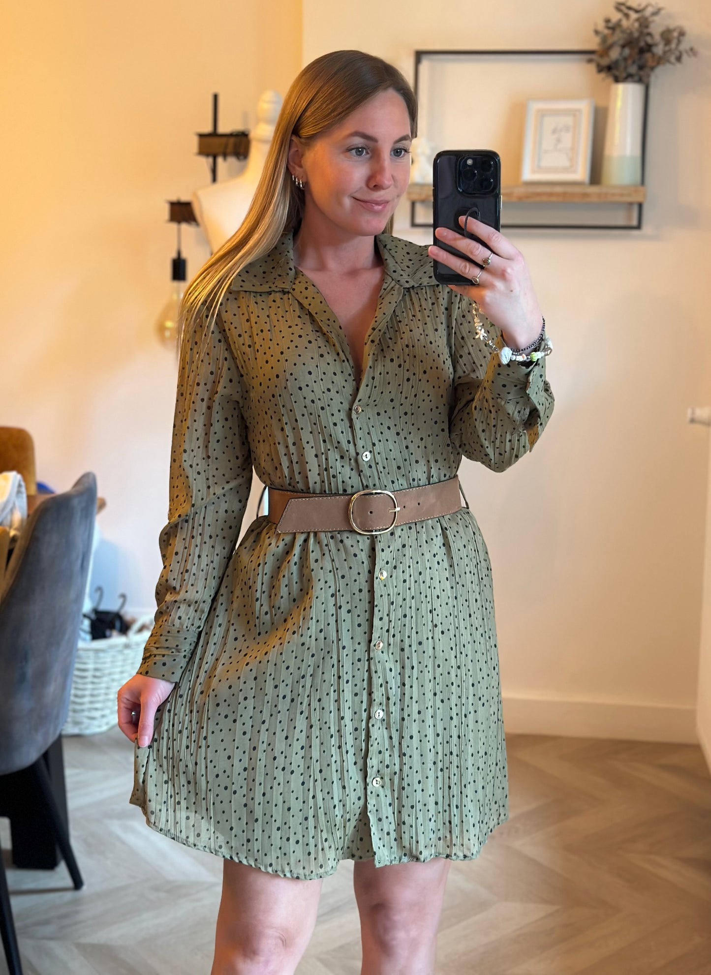 Robe chemise fluide à pois kaki T.34 neuf avec étiquette