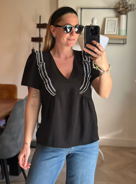 Blouse noire brodée style bohème T.36