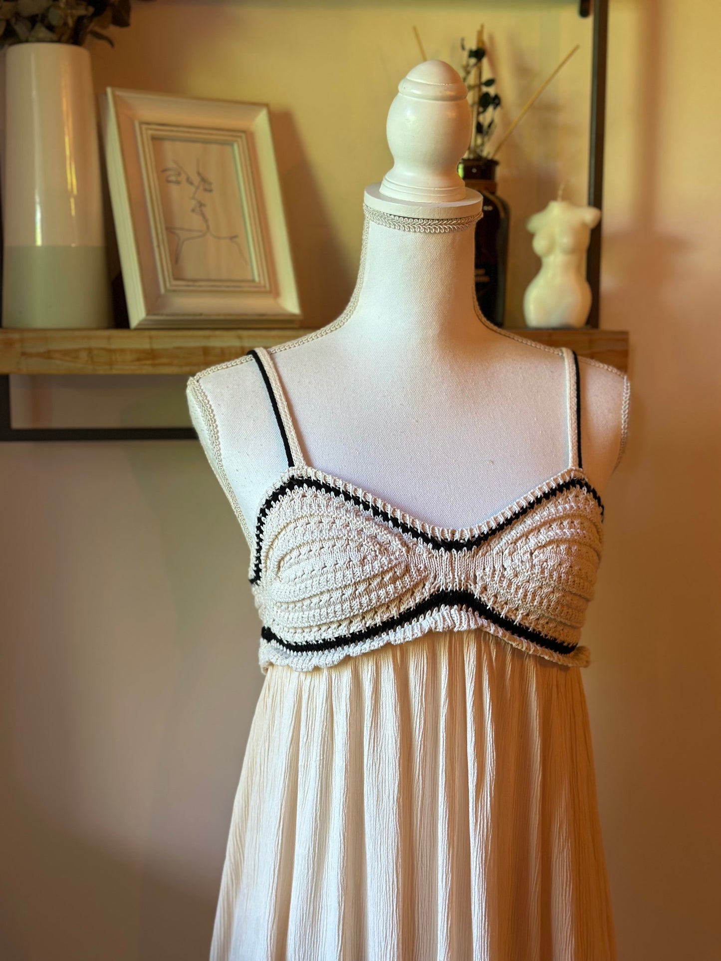 Robe longue fluide écrue détail crochet T.38