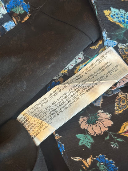 Robe fleurie à volants T.36