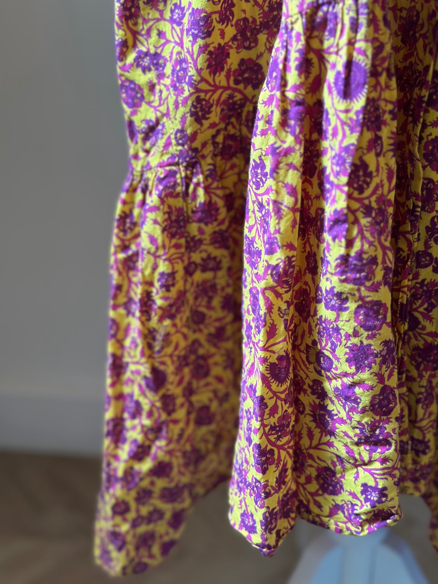 Robe mi-longue fleurie T.38