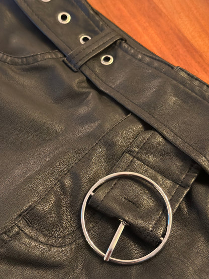 Jupe courte effet cuir noir T.36