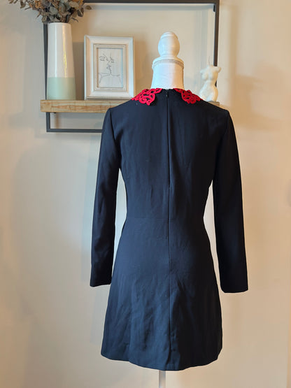 Robe noire col Claudine dentelle T.36