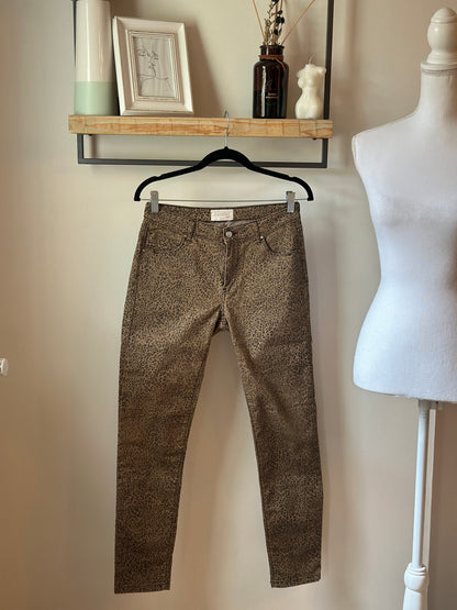 Pantalon slim imprimé léopard en coton T.36