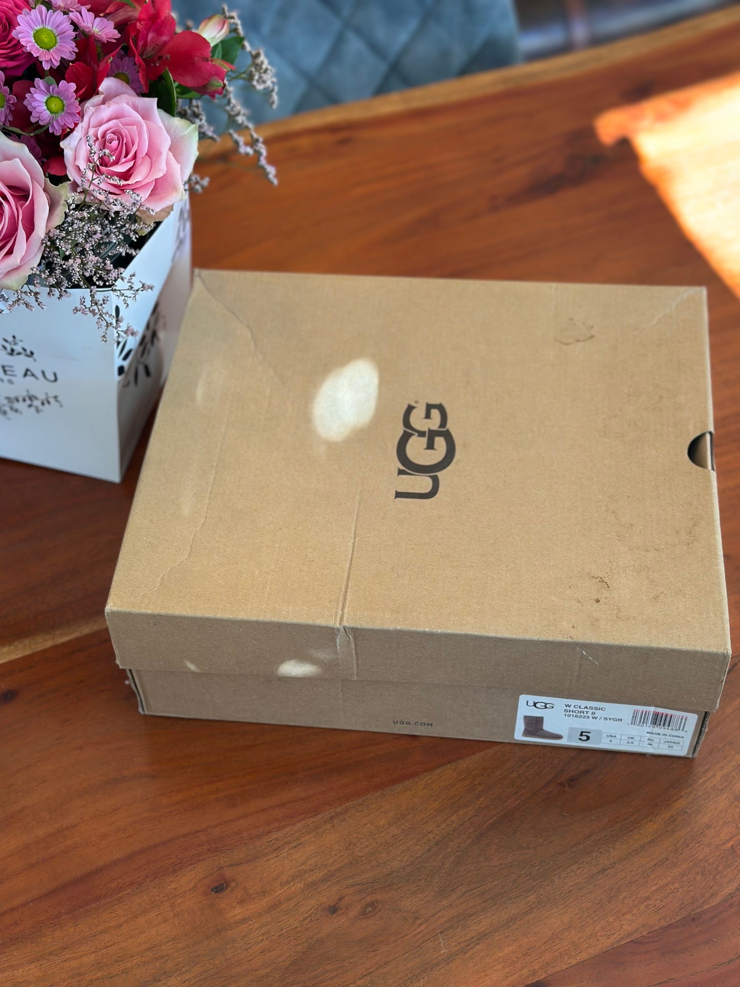 Bottines fourrées en suède UGG Classic Short II – Couleur Syrah Grey P.36