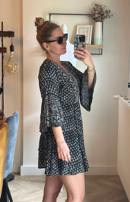 Robe cache-cœur imprimé noir et blanc T.34