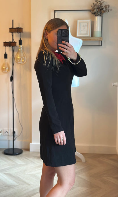 Robe noire col Claudine dentelle T.36